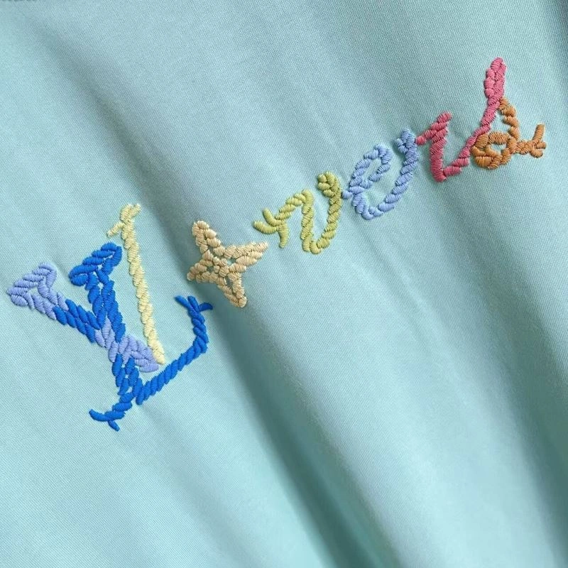 Premium Louis Vuitton T-Shirts 132150