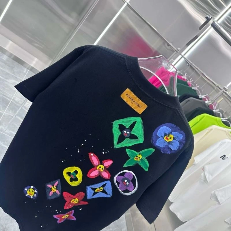 Premium Louis Vuitton T-Shirts 132123