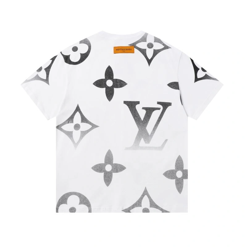 Louis Vuitton T-Shirts Versatile 132134