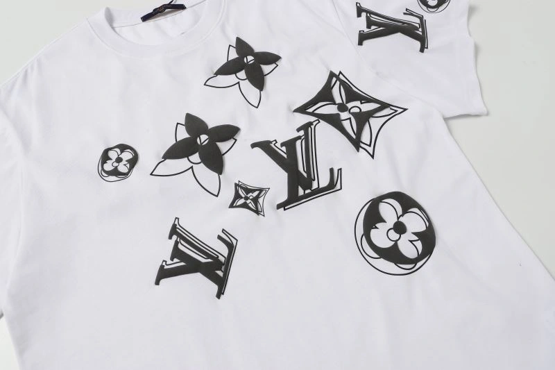 Fashionable Louis Vuitton T-Shirts 132139