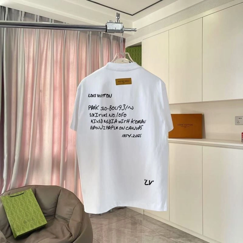 Louis Vuitton T-Shirts EasyCare 132141