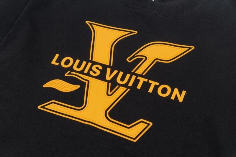 Louis Vuitton T-Shirts Unisex 132112