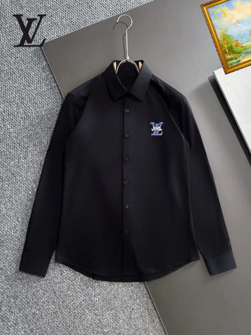 Louis Vuitton T-Shirts Sleek 132009
