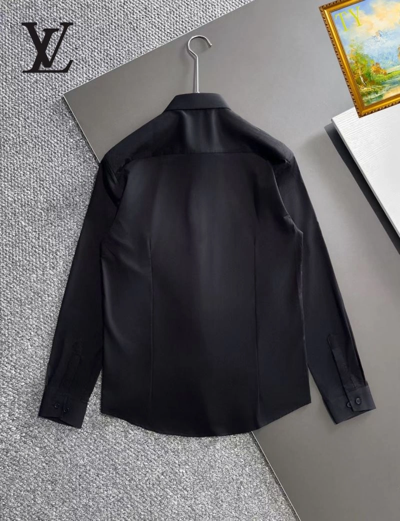 Louis Vuitton T-Shirts Sleek 132009