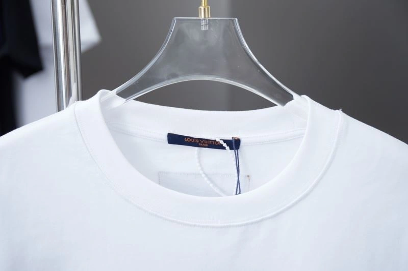Compact Louis Vuitton T-Shirts 138491