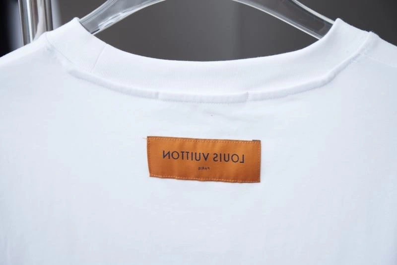 Compact Louis Vuitton T-Shirts 138491