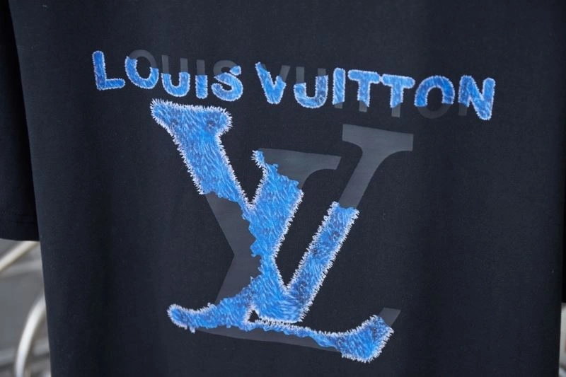 Louis Vuitton T-Shirts Stylish 138480