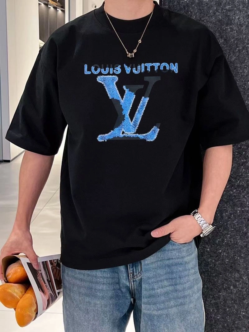 Louis Vuitton T-Shirts Stylish 138480