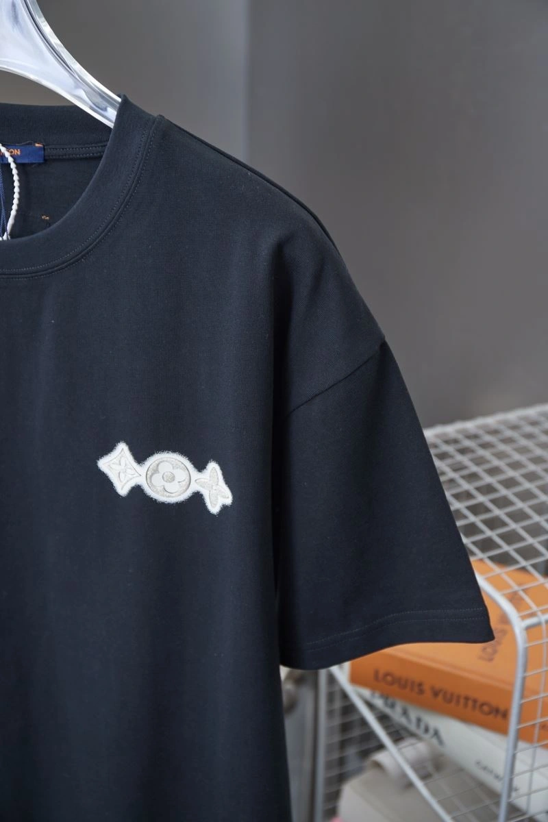 Durable Louis Vuitton T-Shirts 138473