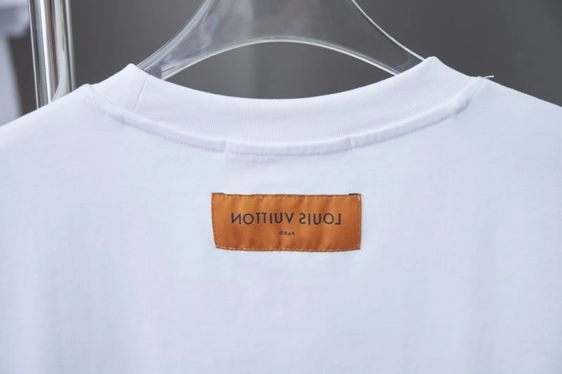 Louis Vuitton T-Shirts ModernLook 138475