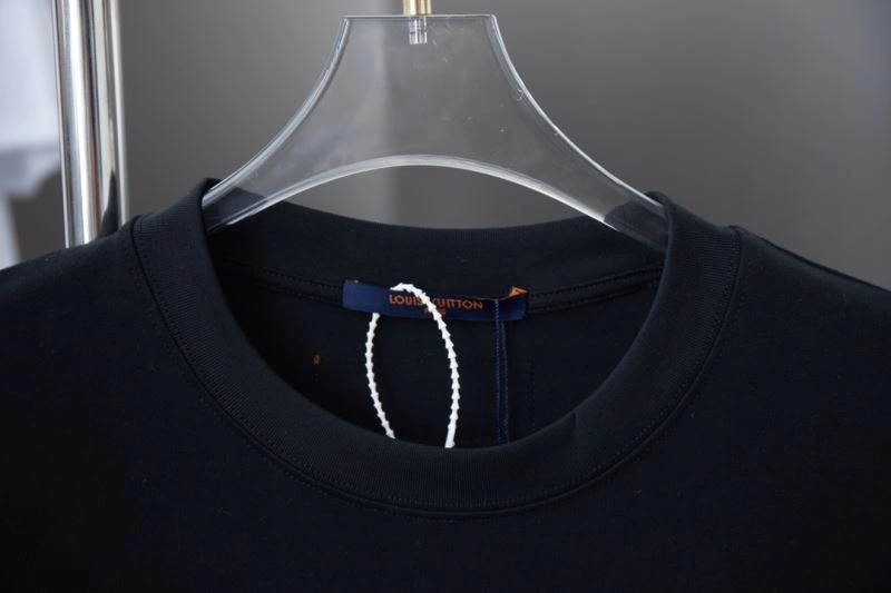 UrbanStyle Louis Vuitton T-Shirts 138476
