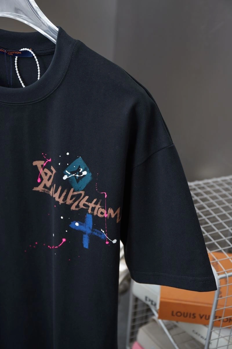 Louis Vuitton T-Shirts Snug 138471