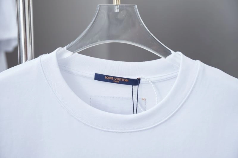 Louis Vuitton T-Shirts Modern 138499
