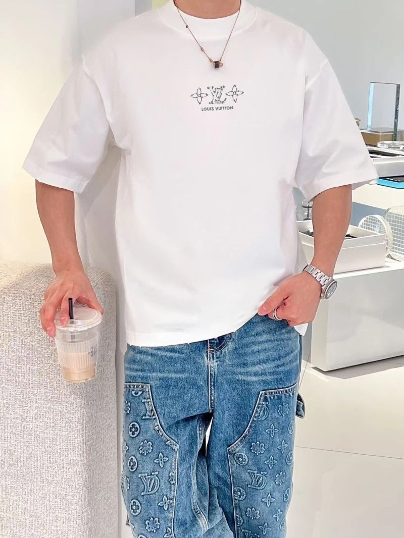 Louis Vuitton T-Shirts Modern 138499