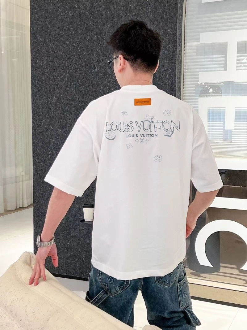 Louis Vuitton T-Shirts Modern 138499