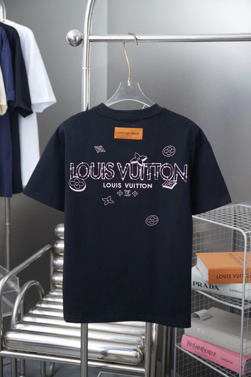 Louis Vuitton T-Shirts EasyMatch 138469
