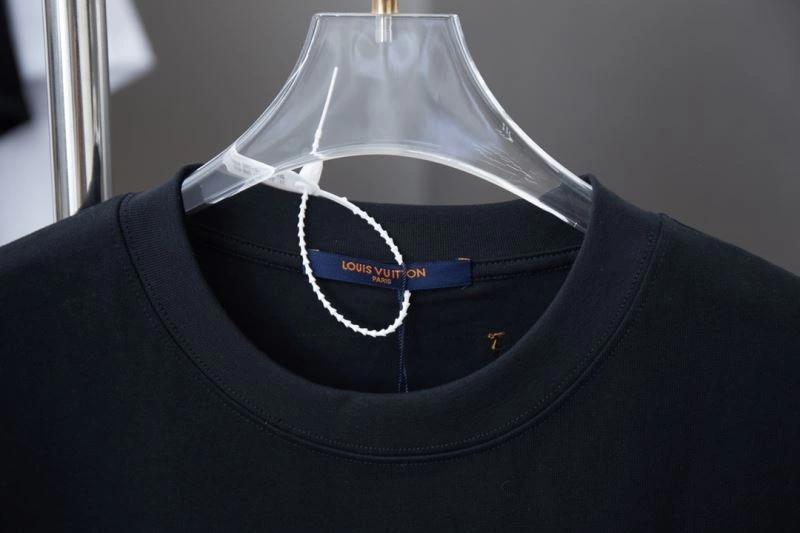 Louis Vuitton T-Shirts EasyMatch 138469