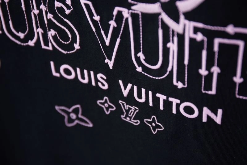 Louis Vuitton T-Shirts EasyMatch 138469