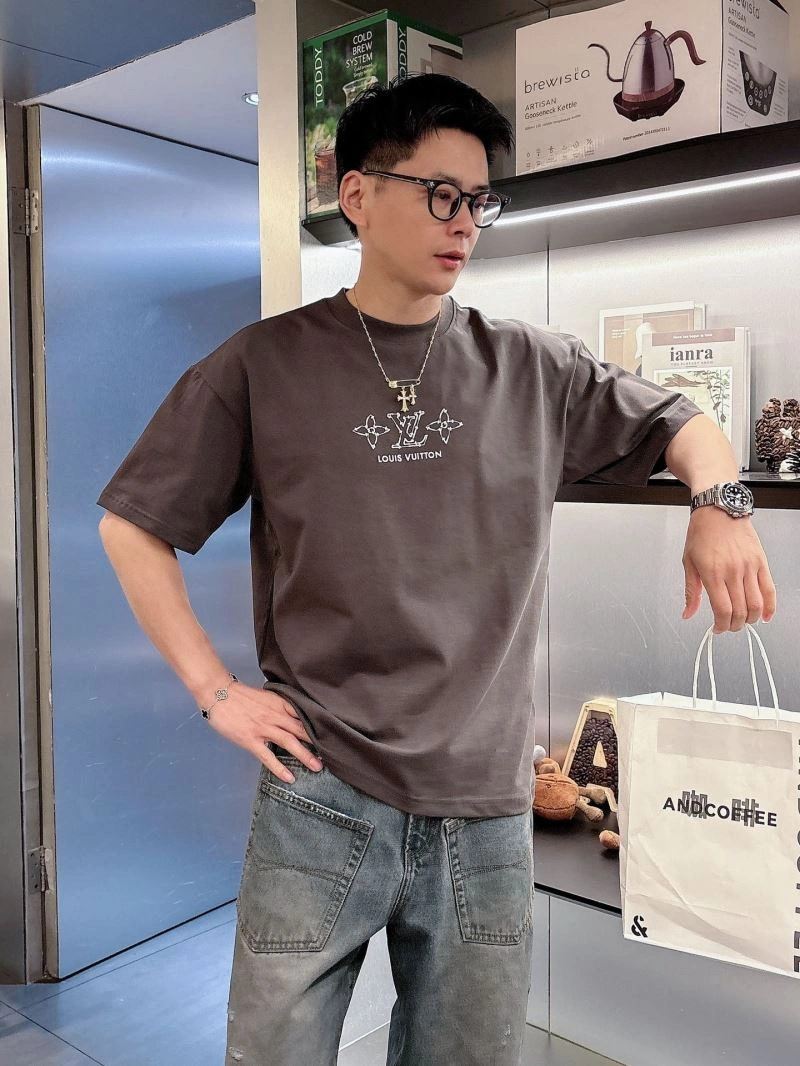 Practical Louis Vuitton T-Shirts 138472