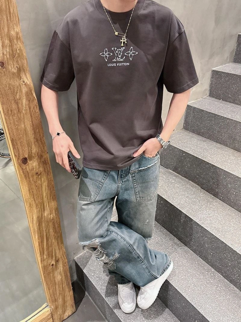 Practical Louis Vuitton T-Shirts 138472