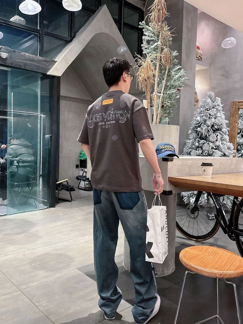 Practical Louis Vuitton T-Shirts 138472