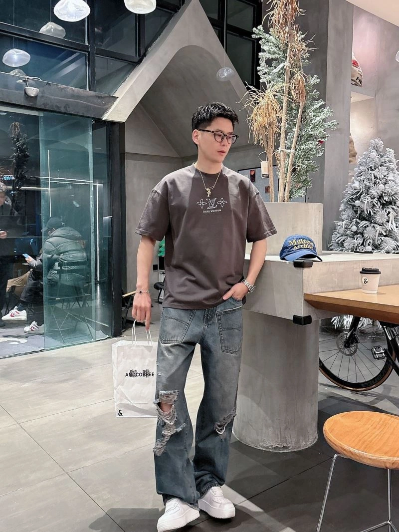 Practical Louis Vuitton T-Shirts 138472