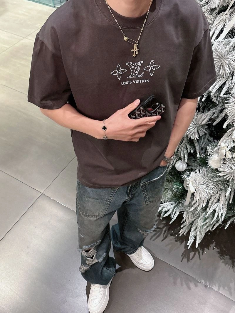 Practical Louis Vuitton T-Shirts 138472