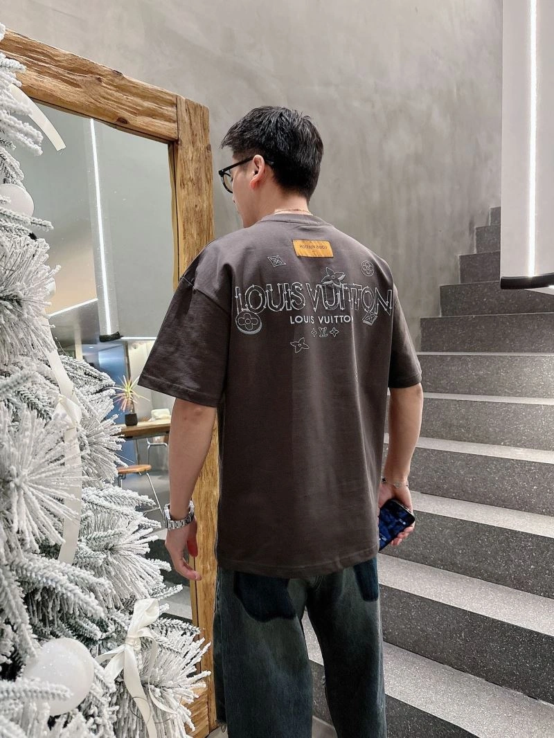 Practical Louis Vuitton T-Shirts 138472
