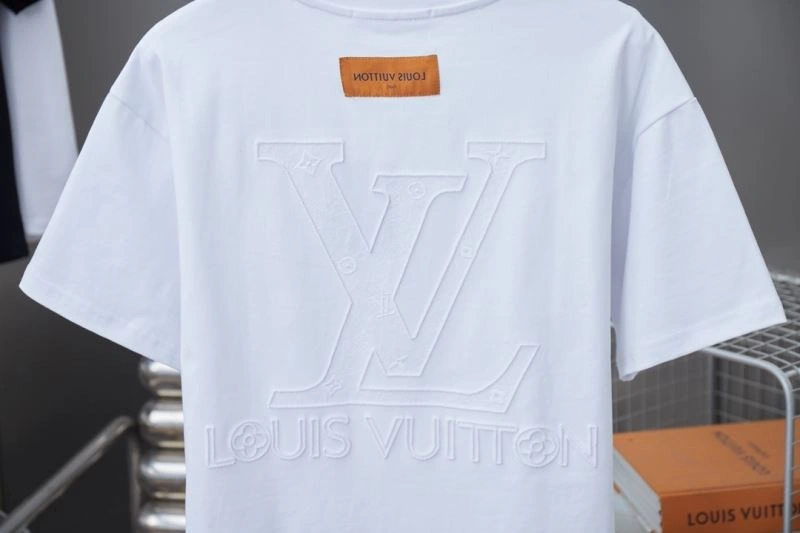Louis Vuitton T-Shirts GoAnywhere 138465