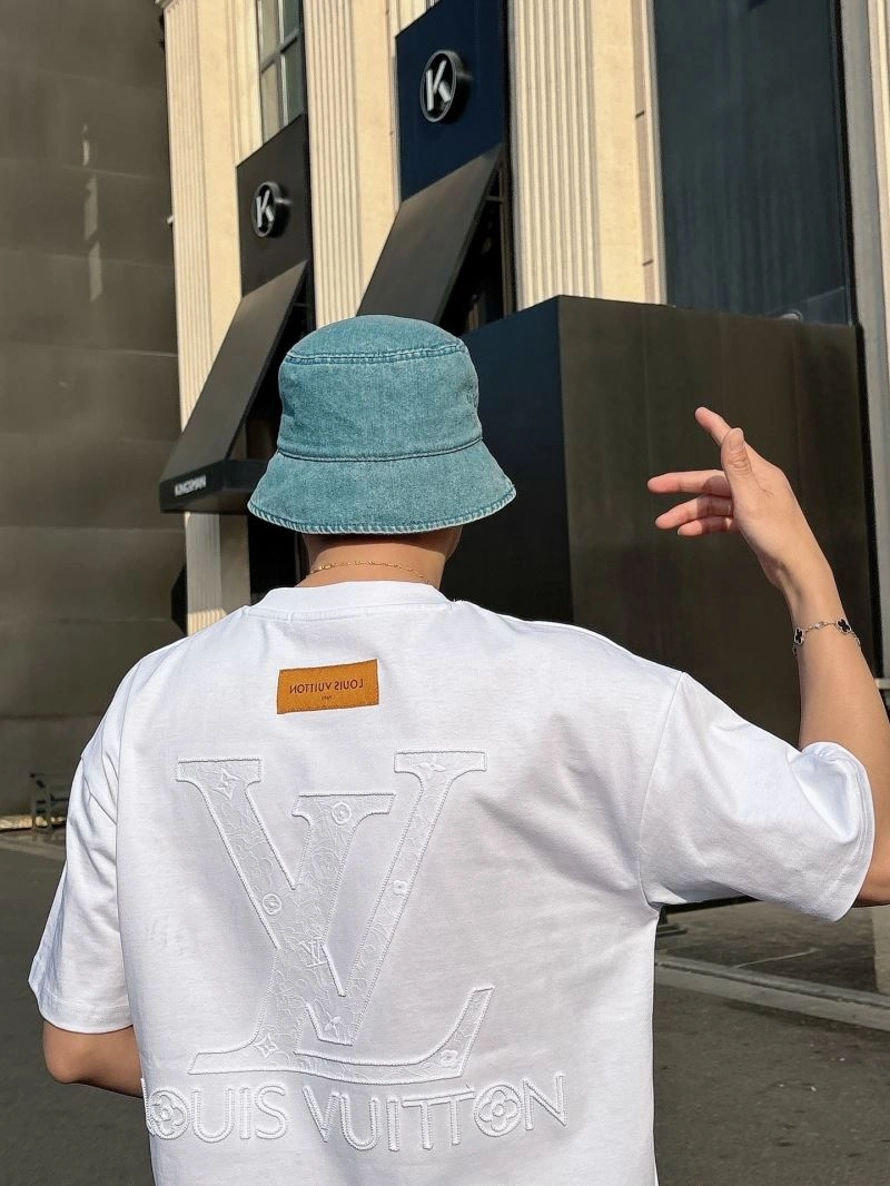 Louis Vuitton T-Shirts GoAnywhere 138465