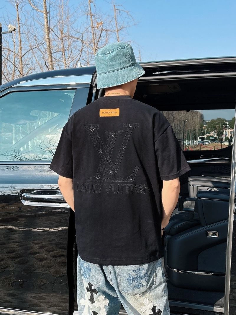 Louis Vuitton T-Shirts Lightweight 138467