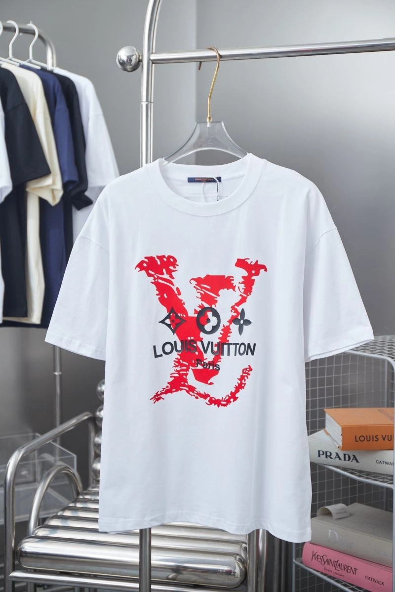 Timeless Louis Vuitton T-Shirts 138458