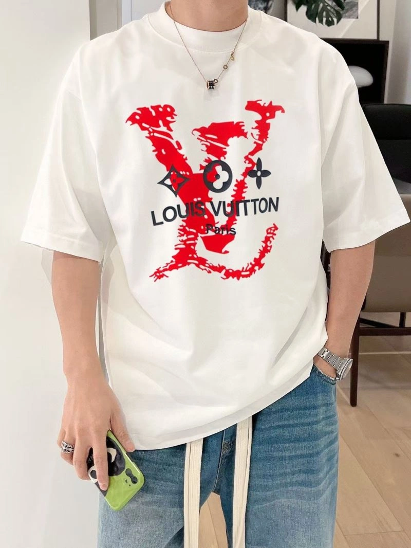 Timeless Louis Vuitton T-Shirts 138458