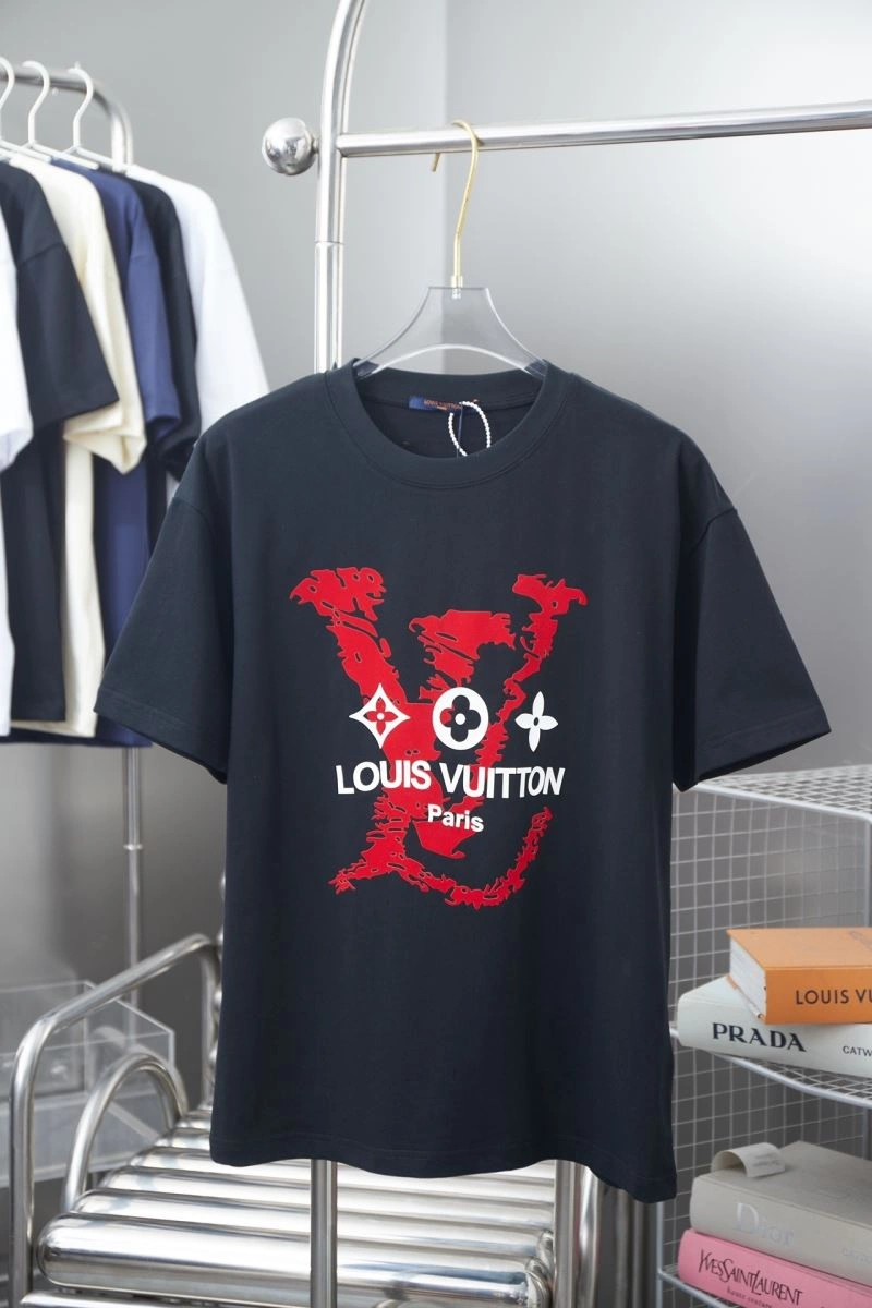 Trendy Louis Vuitton T-Shirts 138452