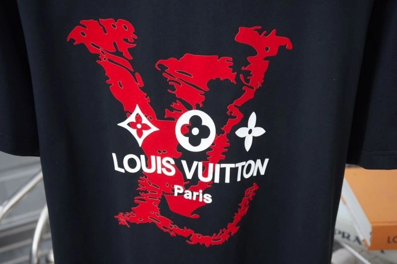 Trendy Louis Vuitton T-Shirts 138452