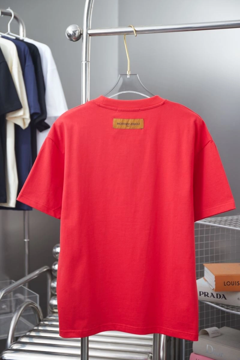Seasonal Louis Vuitton T-Shirts 138450