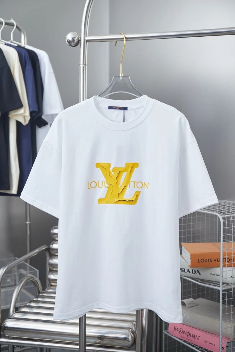 Breathable Louis Vuitton T-Shirts 138446