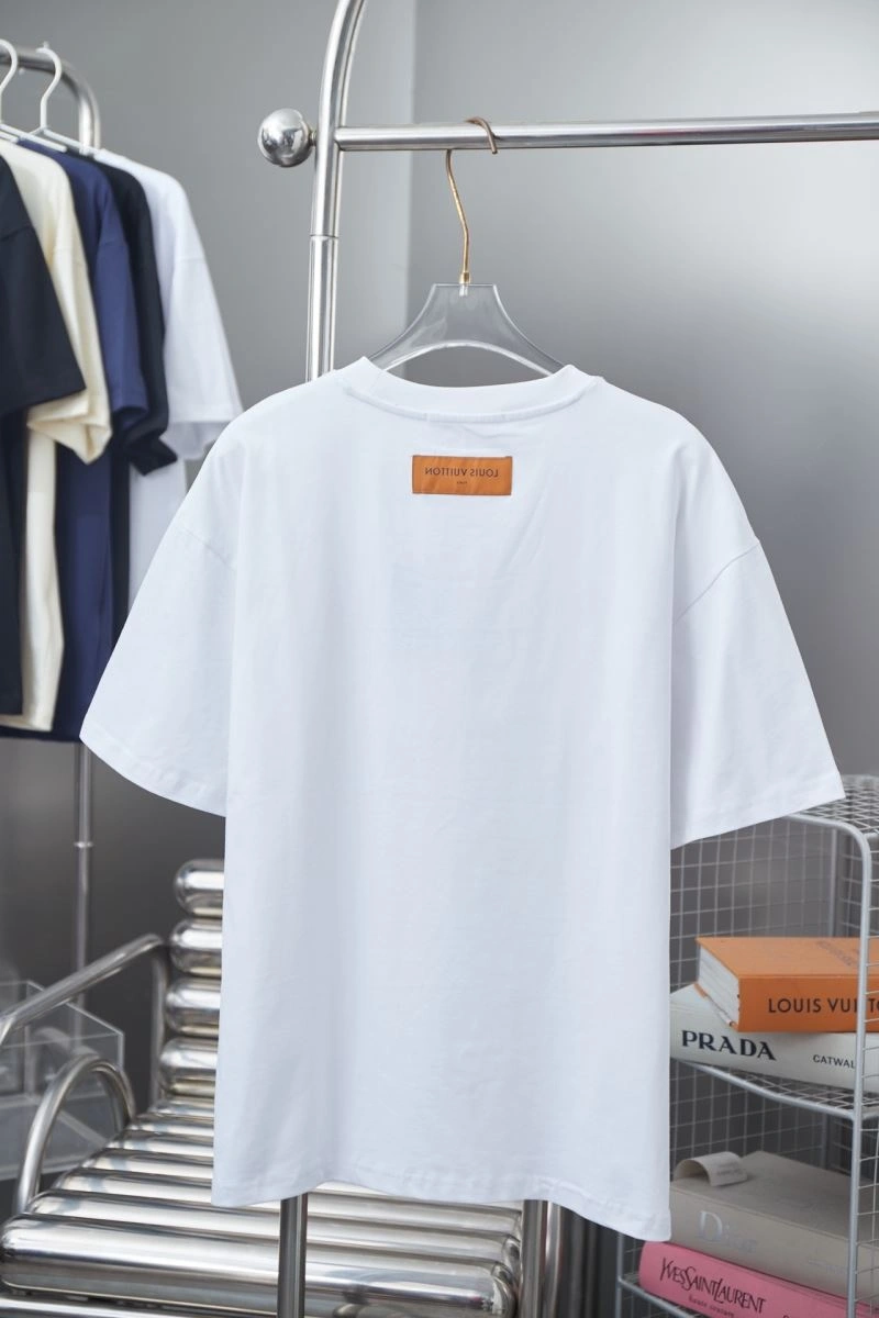 Breathable Louis Vuitton T-Shirts 138446