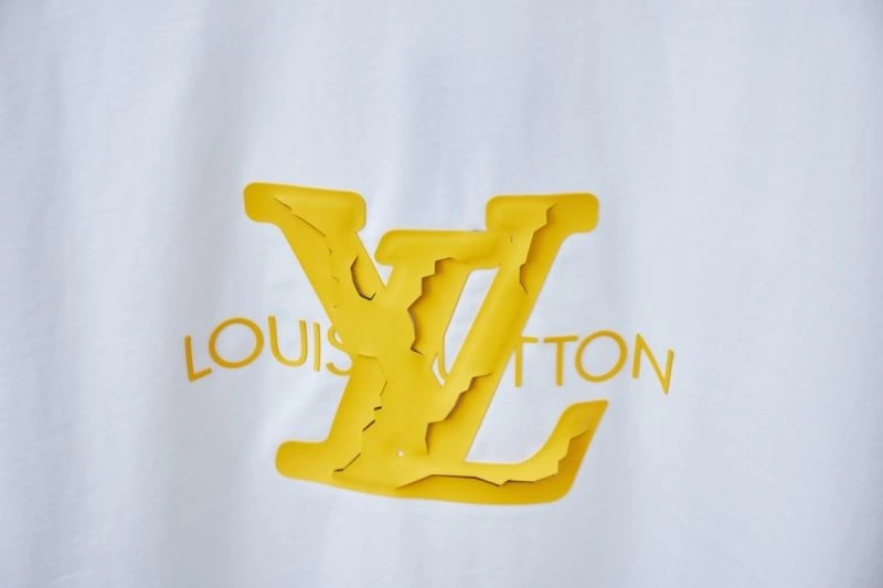 Breathable Louis Vuitton T-Shirts 138446