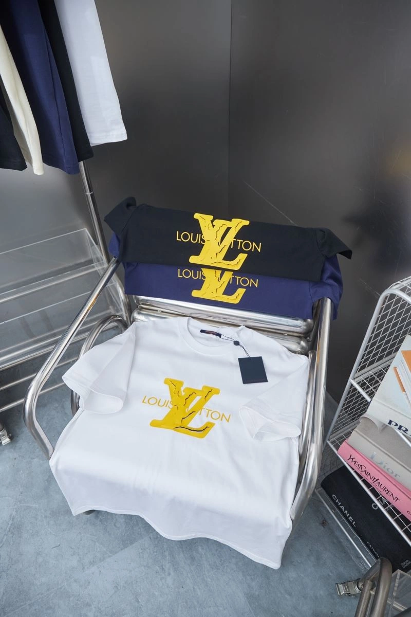 Breathable Louis Vuitton T-Shirts 138446