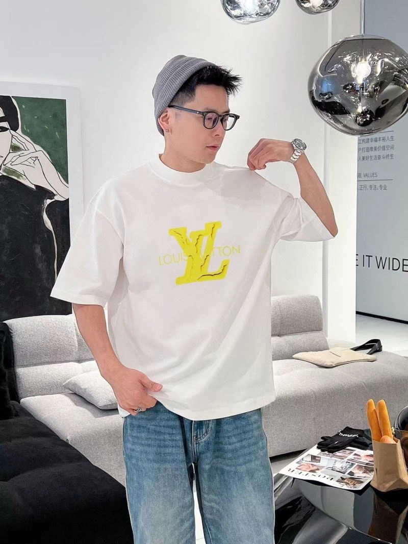 Breathable Louis Vuitton T-Shirts 138446