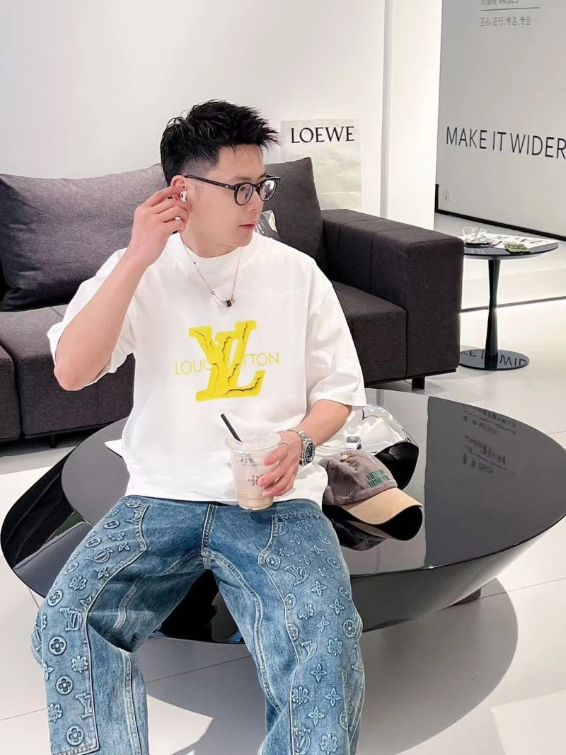 Breathable Louis Vuitton T-Shirts 138446