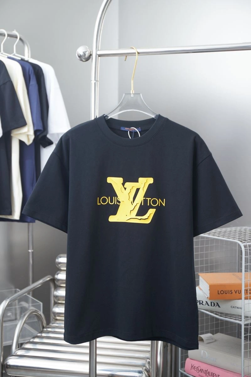 Unisex Louis Vuitton T-Shirts 138457