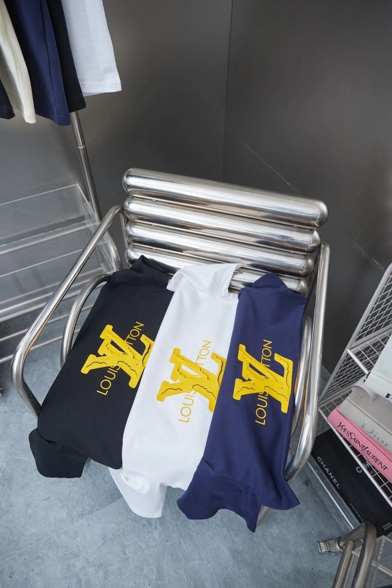 Unisex Louis Vuitton T-Shirts 138457