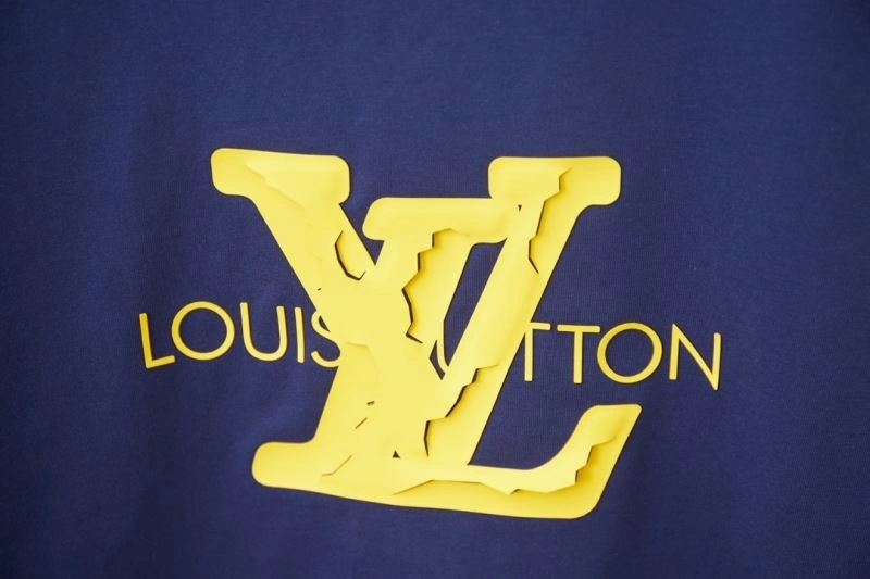 Louis Vuitton T-Shirts SoftTouch 138445