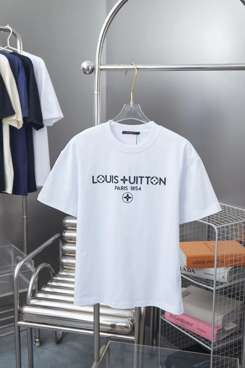 DailyWear Louis Vuitton T-Shirts 138456