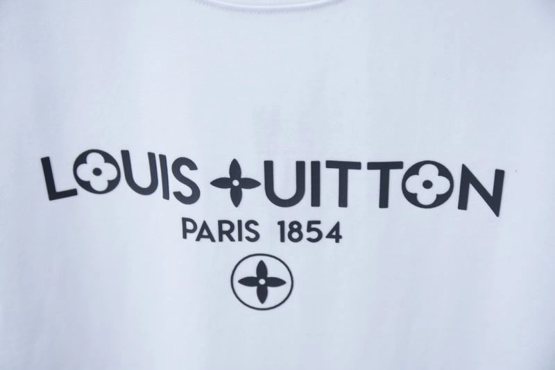 DailyWear Louis Vuitton T-Shirts 138456