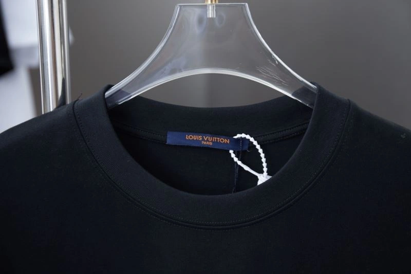 Louis Vuitton T-Shirts ModernLook 138453