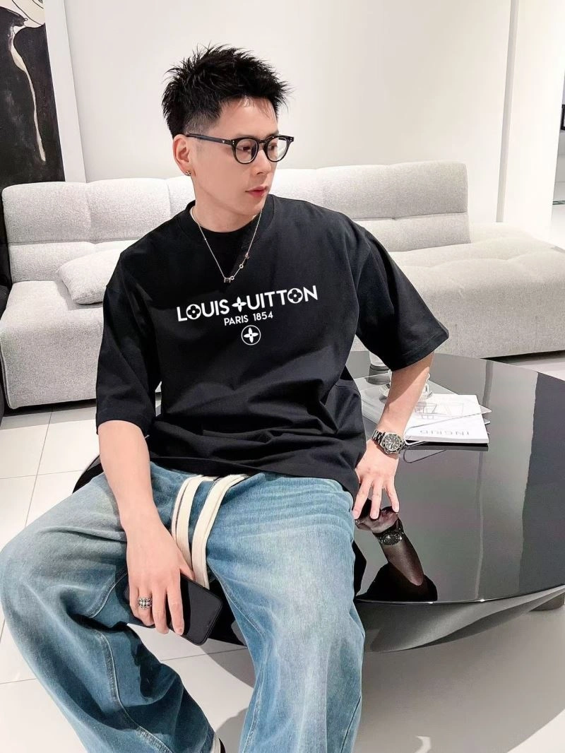 Louis Vuitton T-Shirts ModernLook 138453