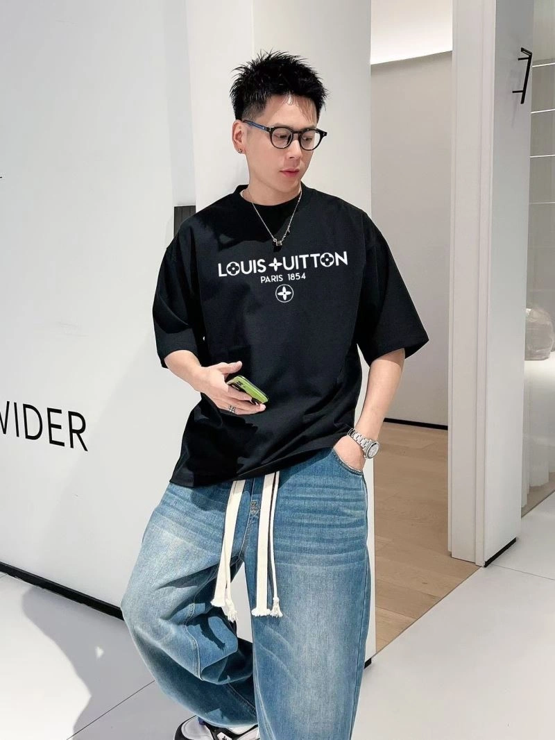 Louis Vuitton T-Shirts ModernLook 138453